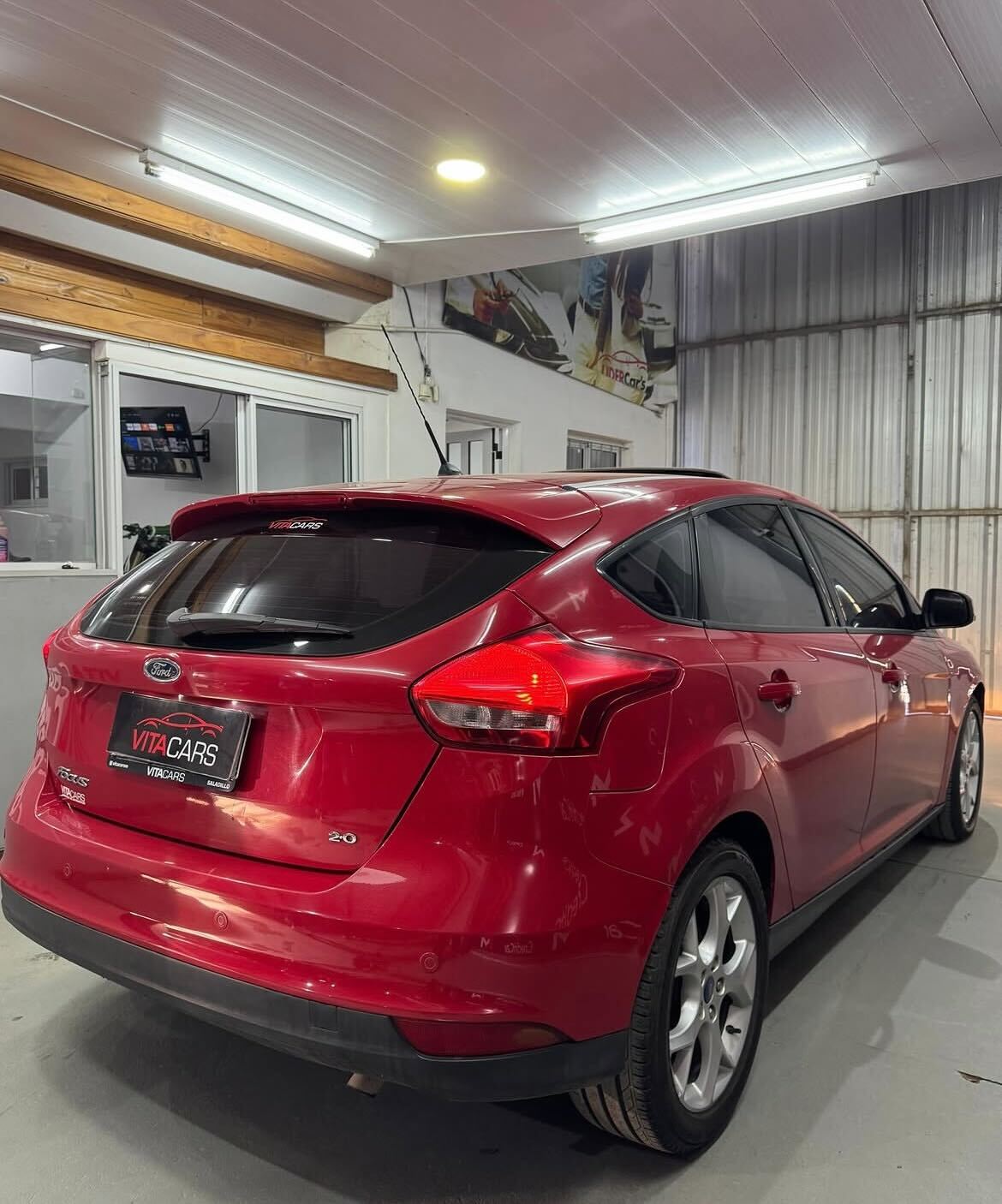 Ford Fusion — foto 4